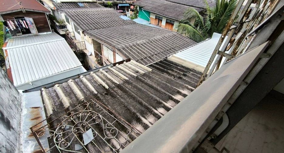 Casa adosada en venta de 5 habitaciones en Bang Sue, Bangkok