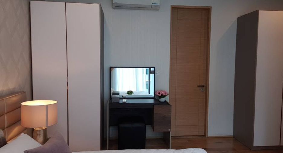 Wohnung zur Miete mit 1 Zimmer in Yan Nawa, Bangkok