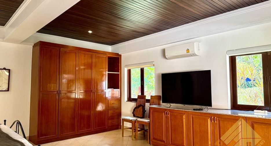 Casa en venta de 4 habitaciones en Bang Saray, Pattaya