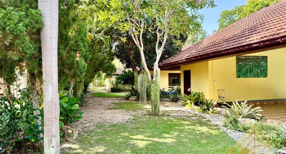 Casa en venta de 4 habitaciones en Bang Saray, Pattaya