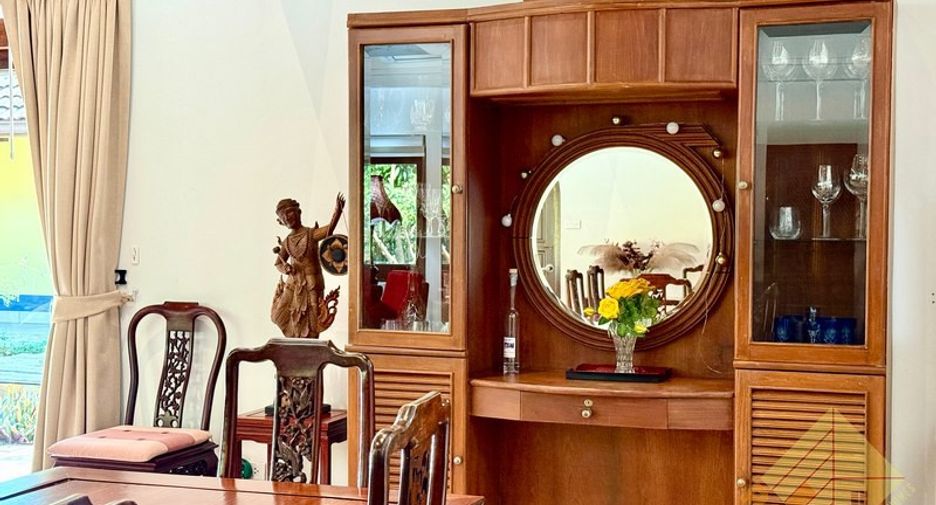 Casa en venta de 4 habitaciones en Bang Saray, Pattaya