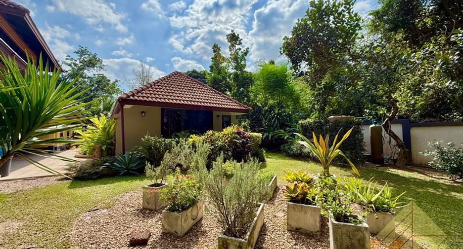 Casa en venta de 4 habitaciones en Bang Saray, Pattaya