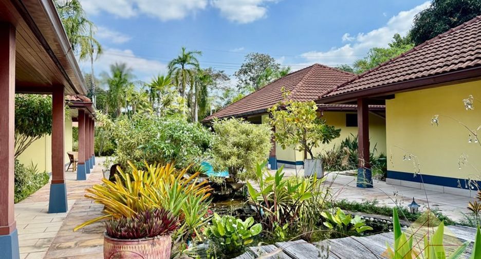 Casa en venta de 4 habitaciones en Bang Saray, Pattaya