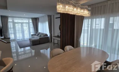Casa en venta de 4 habitaciones en Thalang, Phuket