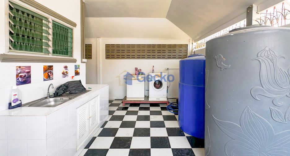 For sale 3 bedrooms house in Bang Saray, Pattaya