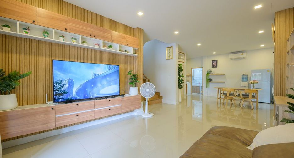 出售 3 卧室 独立屋 在 Bang Lamung, Chon Buri