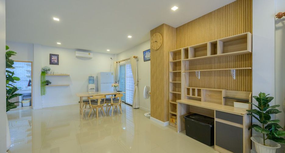 出售 3 卧室 独立屋 在 Bang Lamung, Chon Buri