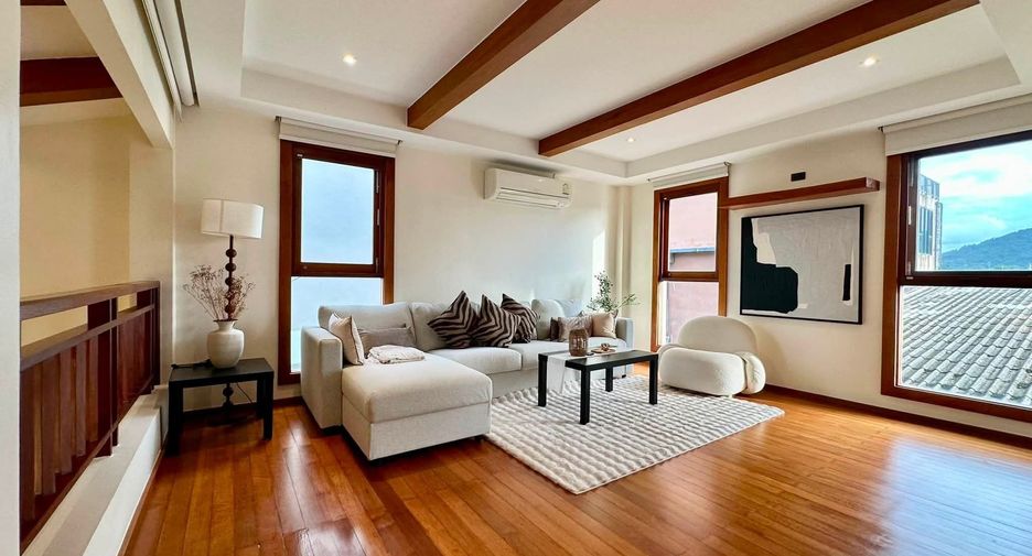 À vendre et à louer 4 chambres villa à Mueang Phuket, Phuket