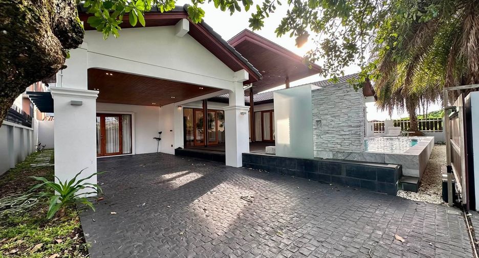 À vendre et à louer 4 chambres villa à Mueang Phuket, Phuket