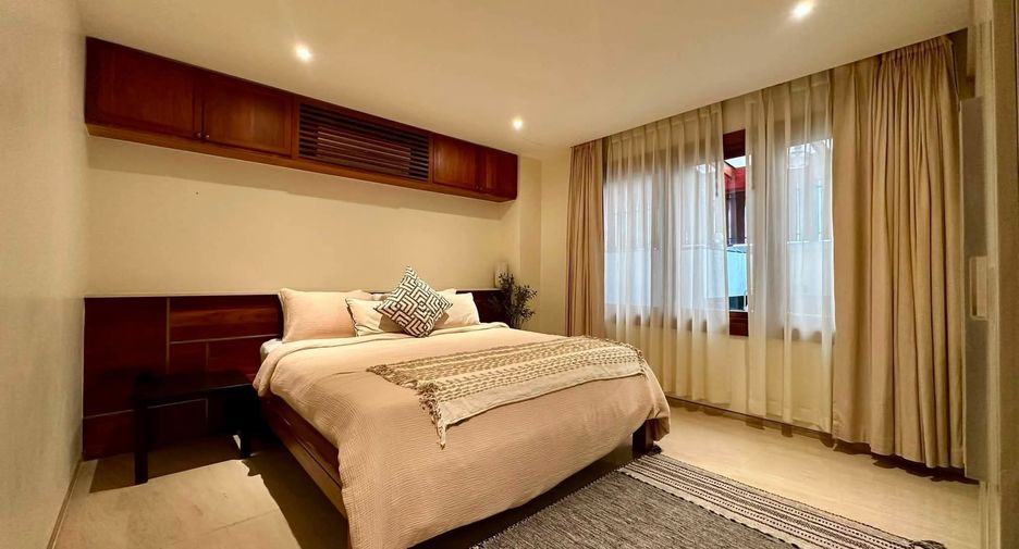 À vendre et à louer 4 chambres villa à Mueang Phuket, Phuket
