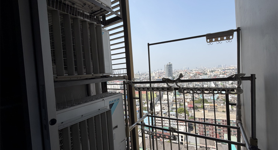 For sale 2 ベッドルーム condo in Khlong San, Bangkok