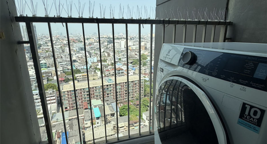 For sale 2 ベッドルーム condo in Khlong San, Bangkok