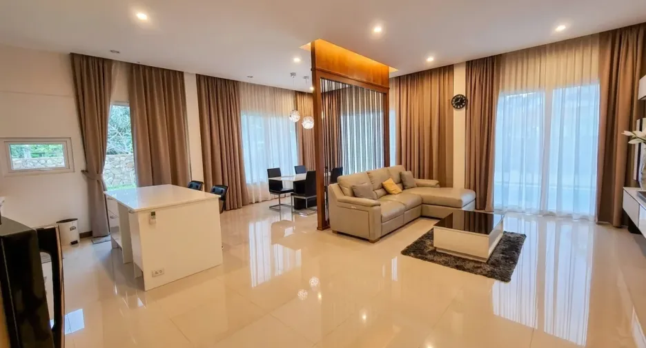 Haus zur Miete mit 3 Zimmer in Huay Yai, Pattaya