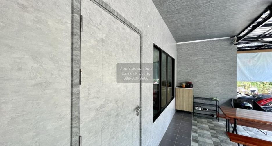 Casa adosada en alquiler de 3 habitaciones en Pak Kret, Nonthaburi