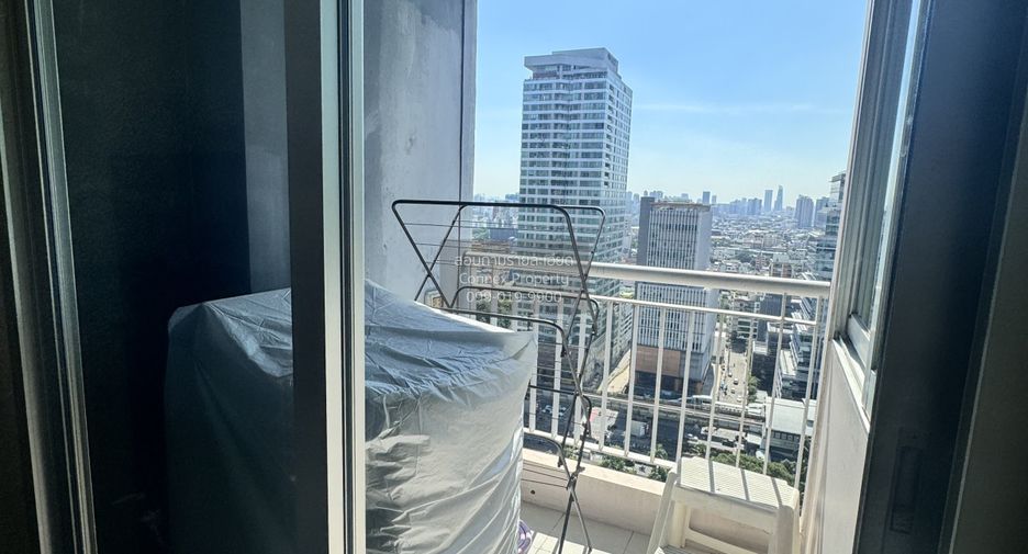 Condo en alquiler de 1 habitaciones en Sathon, Bangkok
