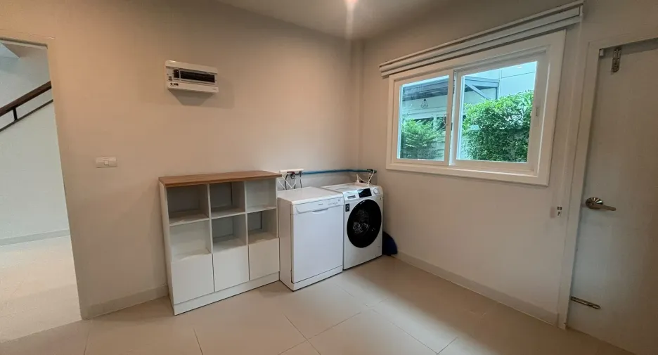 For sale 4 bedrooms house in Thalang, Phuket