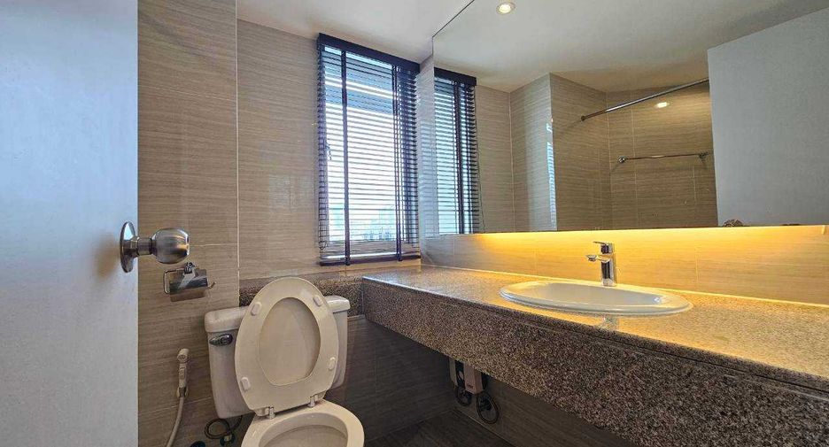 Condo en alquiler de 2 habitaciones en Yan Nawa, Bangkok