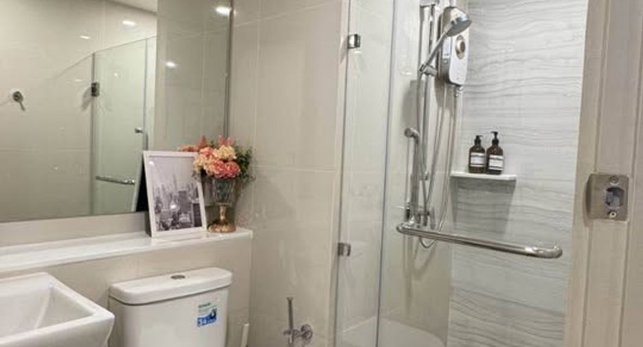 Condo en alquiler de 1 habitaciones en Khlong Toei, Bangkok