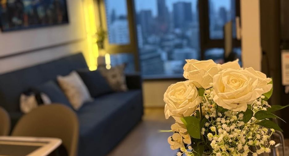 Condo en alquiler de 1 habitaciones en Khlong Toei, Bangkok