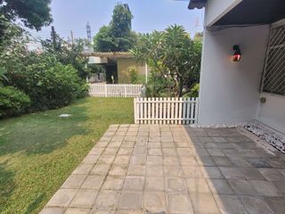出租 2 卧室 独立屋 在 Khlong Toei, 曼谷