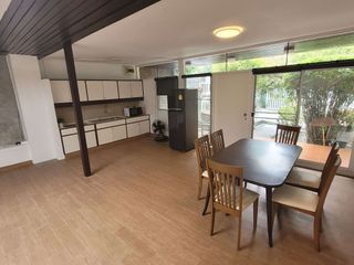 出租 2 卧室 独立屋 在 Khlong Toei, 曼谷