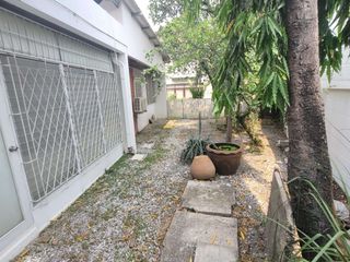 出租 2 卧室 独立屋 在 Khlong Toei, 曼谷