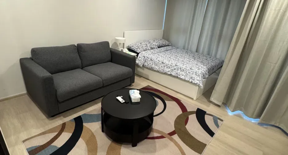 À vendre studio condo à Phra Khanong, Bangkok
