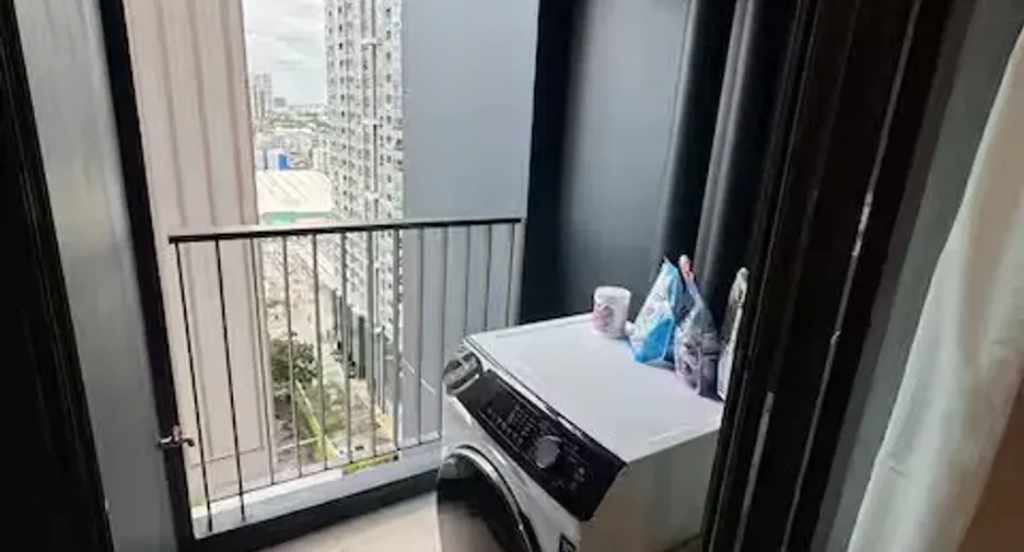 À vendre studio condo à Phra Khanong, Bangkok