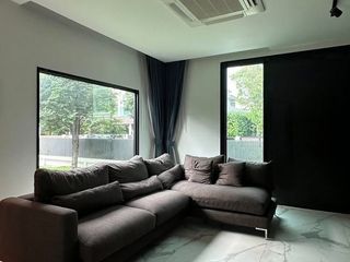 出租 3 卧室 独立屋 在 Lat Krabang, 曼谷