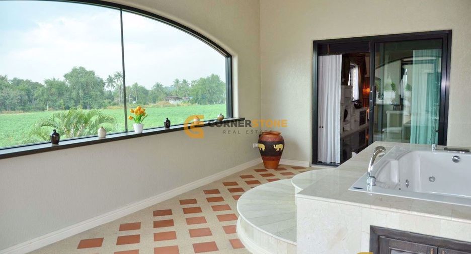 For rent 6 bedrooms house in Bang Lamung, Chonburi
