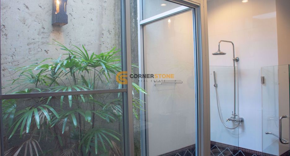 For rent 4 bedrooms house in Jomtien, Pattaya