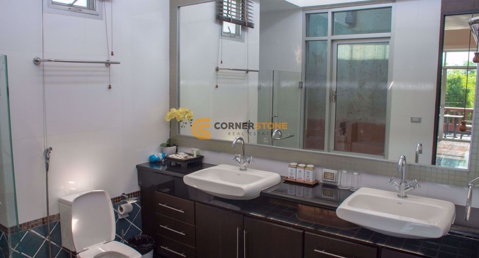 For rent 4 bedrooms house in Jomtien, Pattaya