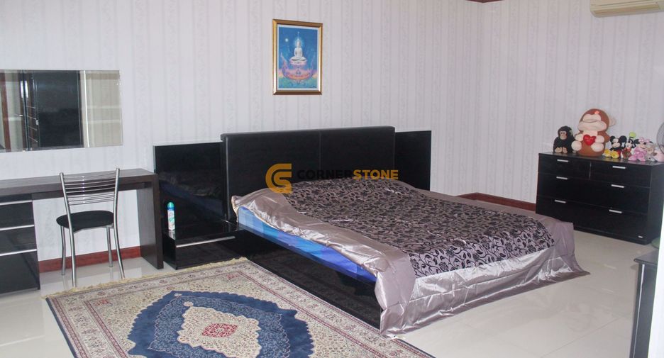Продажа 4 спальни дом в Йомтиен, Паттайя
