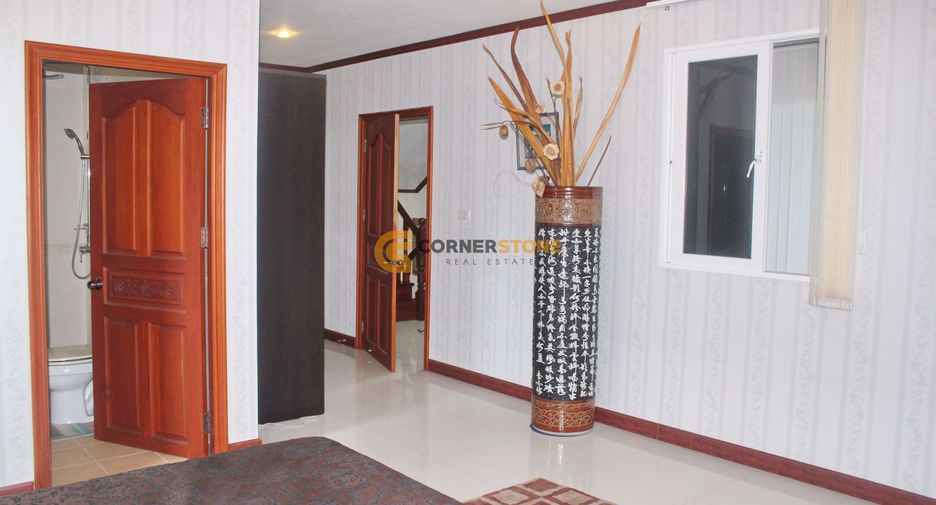 Продажа 4 спальни дом в Йомтиен, Паттайя