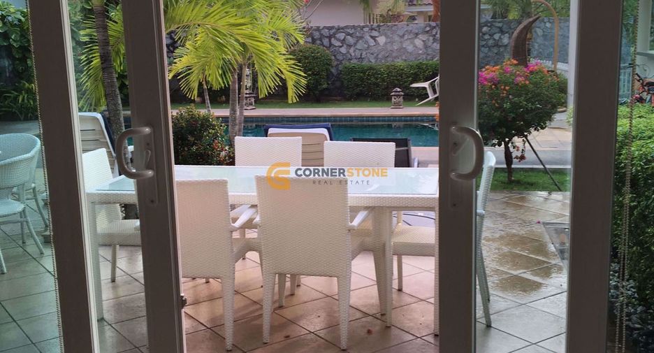 For sale 3 bedrooms house in Huay Yai, Pattaya
