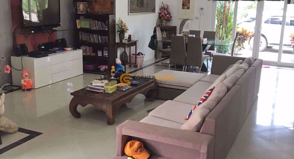 For sale 3 bedrooms house in Huay Yai, Pattaya