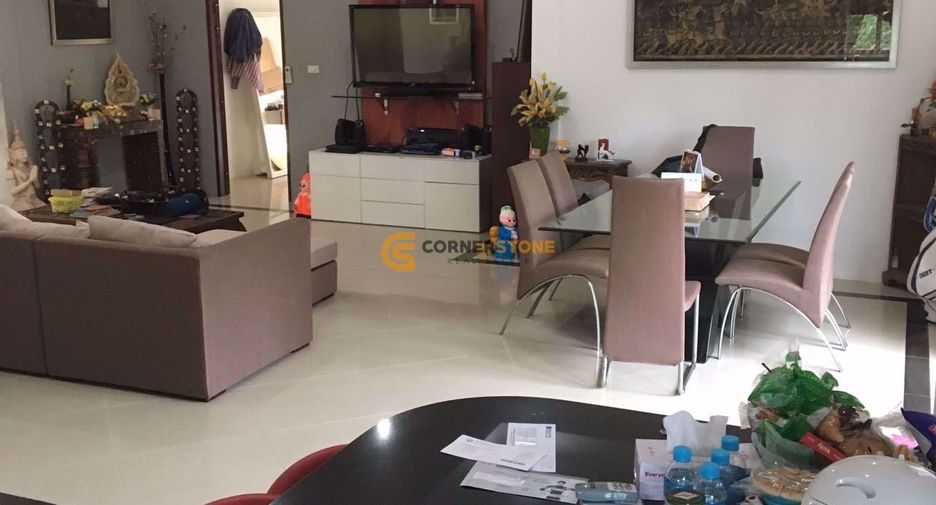 For sale 3 bedrooms house in Huay Yai, Pattaya