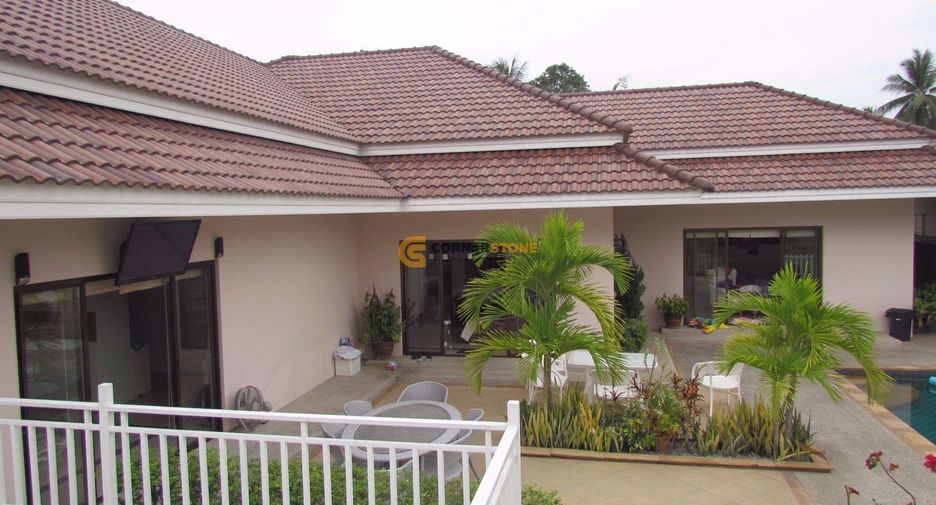 For sale 3 bedrooms house in Huay Yai, Pattaya