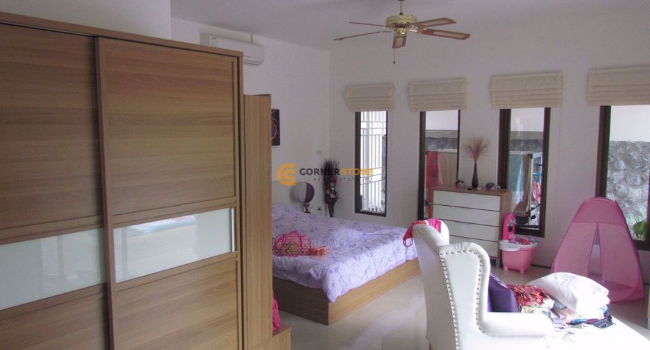 For sale 3 bedrooms house in Huay Yai, Pattaya