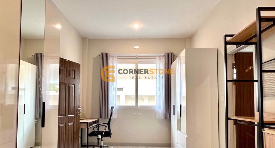 À vendre 6 chambres maison à Huay Yai, Pattaya