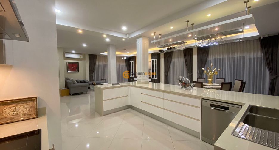 Casa en venta de 5 habitaciones en Huay Yai, Pattaya