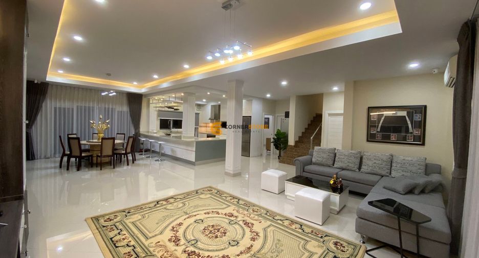 Casa en venta de 5 habitaciones en Huay Yai, Pattaya