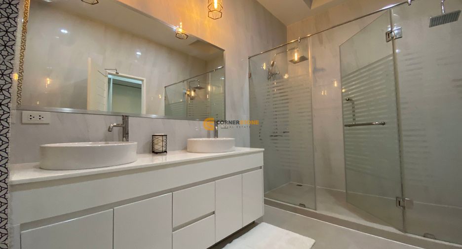 Casa en venta de 5 habitaciones en Huay Yai, Pattaya