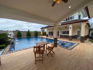À vendre 5 chambres maison à Bang Lamung, Chonburi