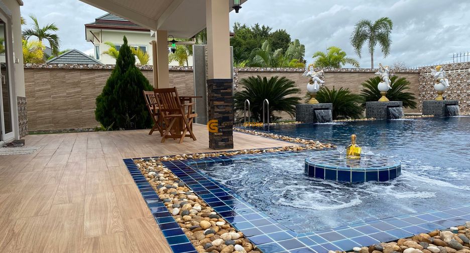 Casa en venta de 5 habitaciones en Huay Yai, Pattaya