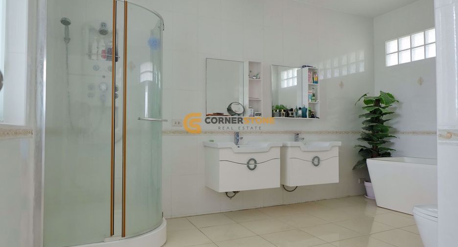Haus zum Kauf mit 3 Zimmer in Bang Lamung, Chonburi
