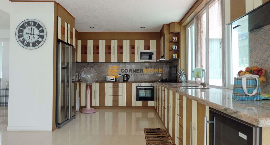 Haus zum Kauf mit 3 Zimmer in Bang Lamung, Chonburi
