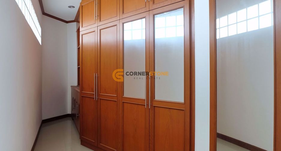 Haus zum Kauf mit 3 Zimmer in Bang Lamung, Chonburi