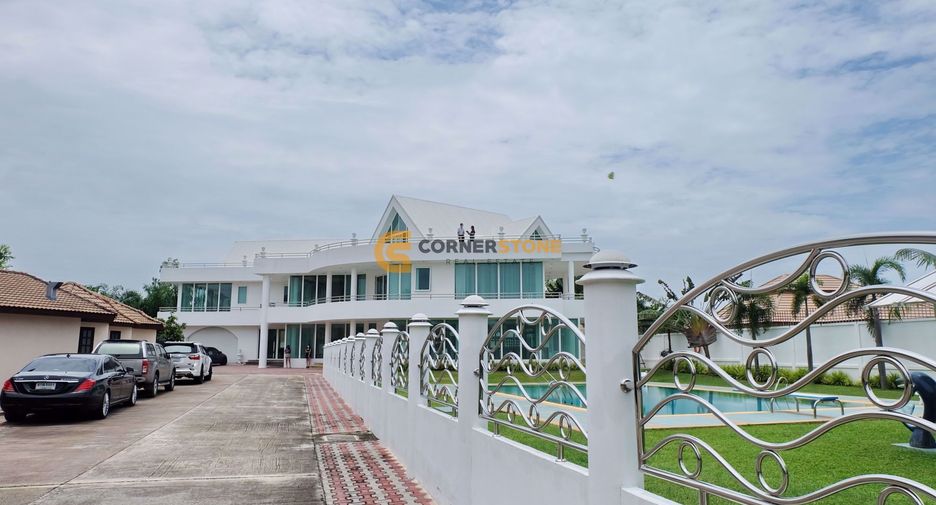 Haus zum Kauf mit 3 Zimmer in Bang Lamung, Chonburi