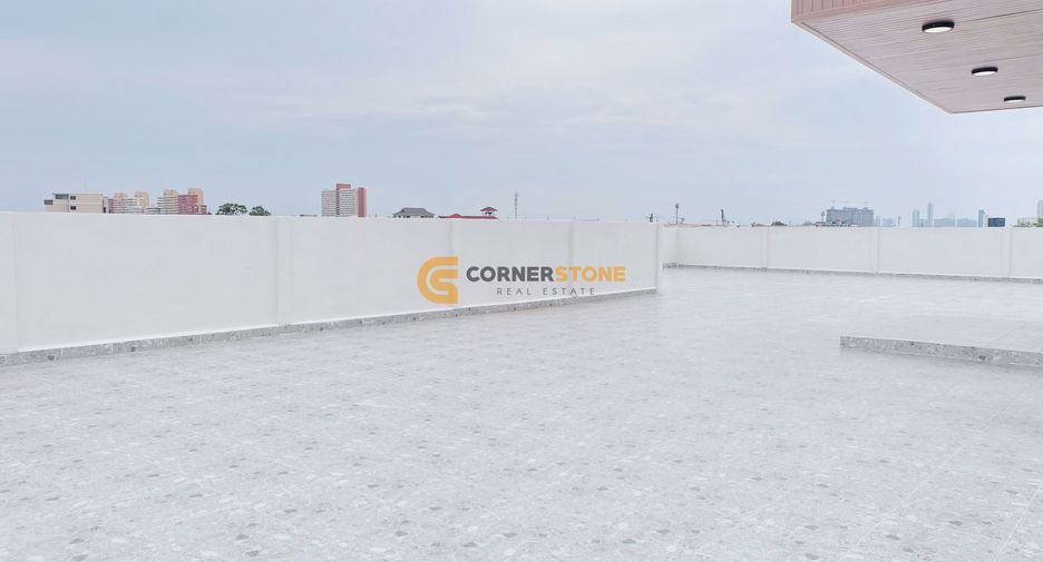 For rent 3 bedrooms condo in Bang Lamung, Chonburi